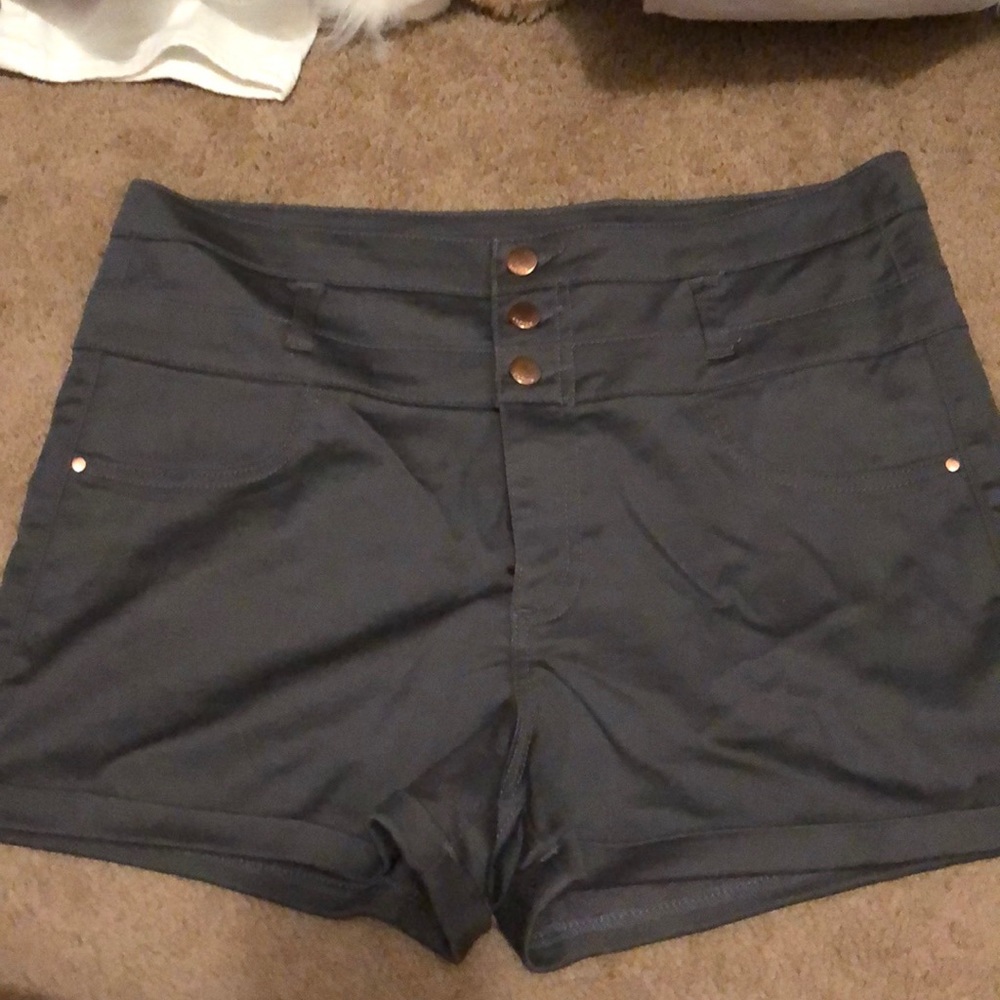 Grey high waisted 3 button shorts